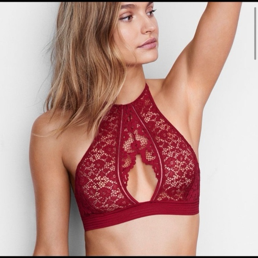 Victoria’s Secret Very Sexy Lace Key Hole Lace Halter Bralette